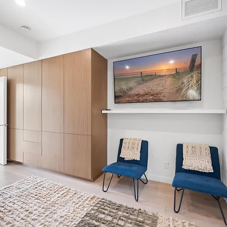 Experience Eco-Luxury At Its Finest - Centrally Located Clea House In San Diego!